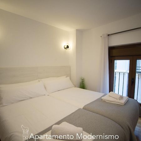 Apartamentos Plaza Del Torico טרואל מראה חיצוני תמונה