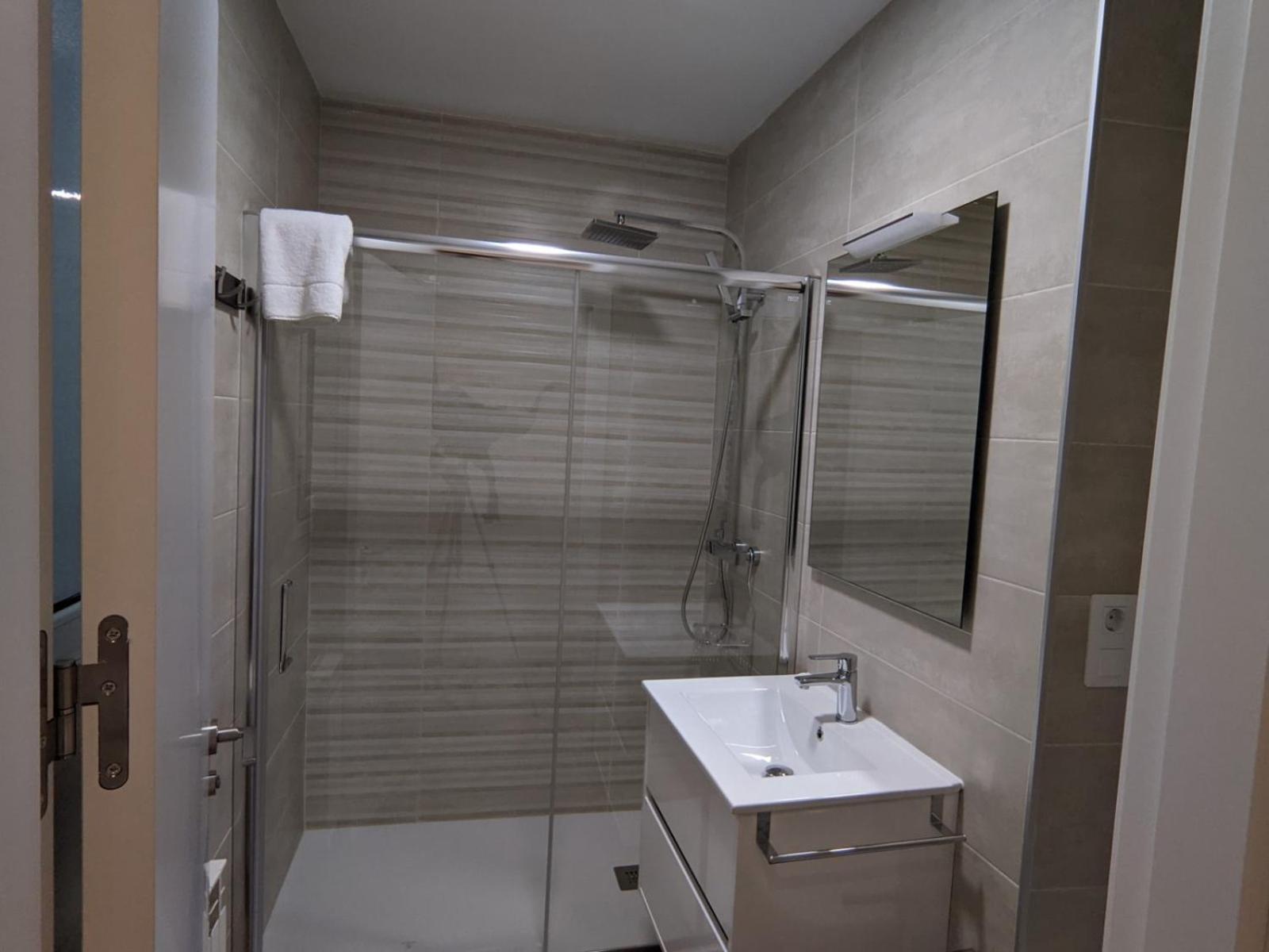 Apartamentos Plaza Del Torico טרואל מראה חיצוני תמונה