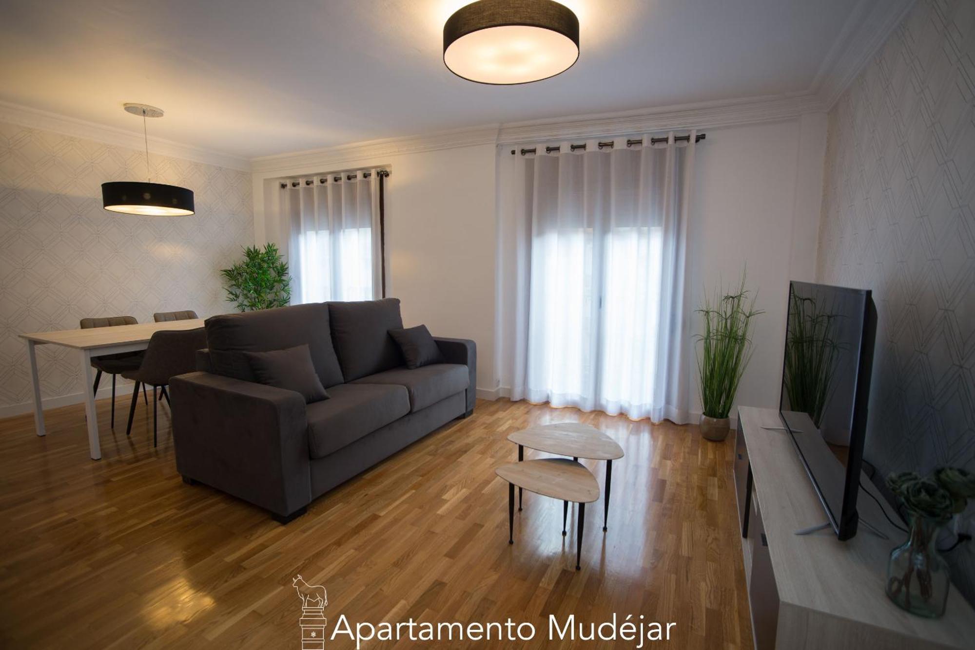 Apartamentos Plaza Del Torico טרואל חדר תמונה