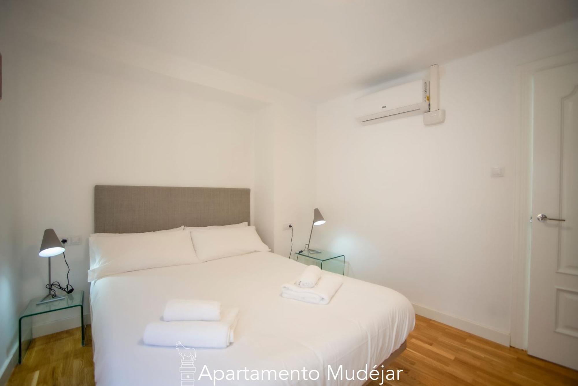 Apartamentos Plaza Del Torico טרואל חדר תמונה