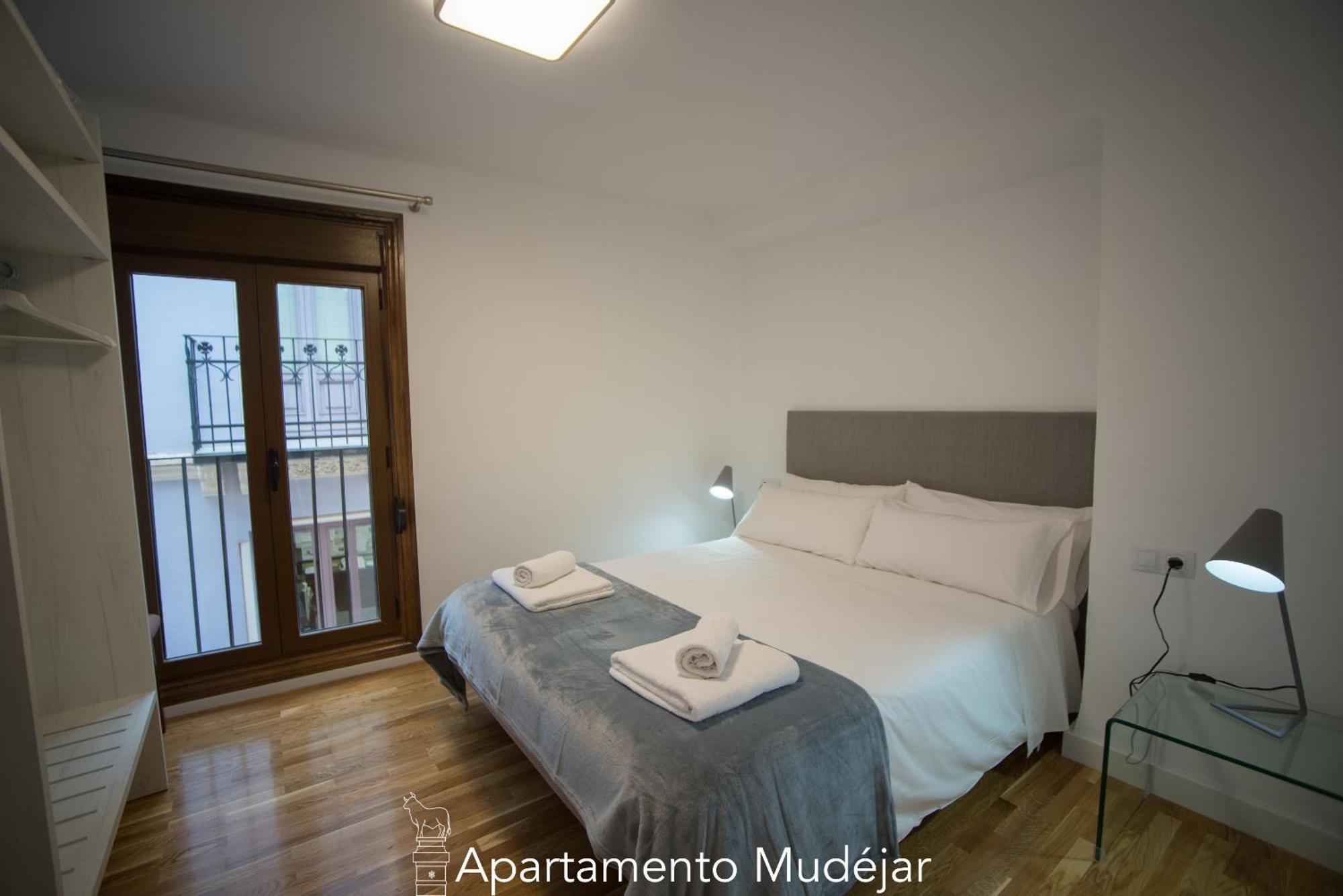 Apartamentos Plaza Del Torico טרואל מראה חיצוני תמונה
