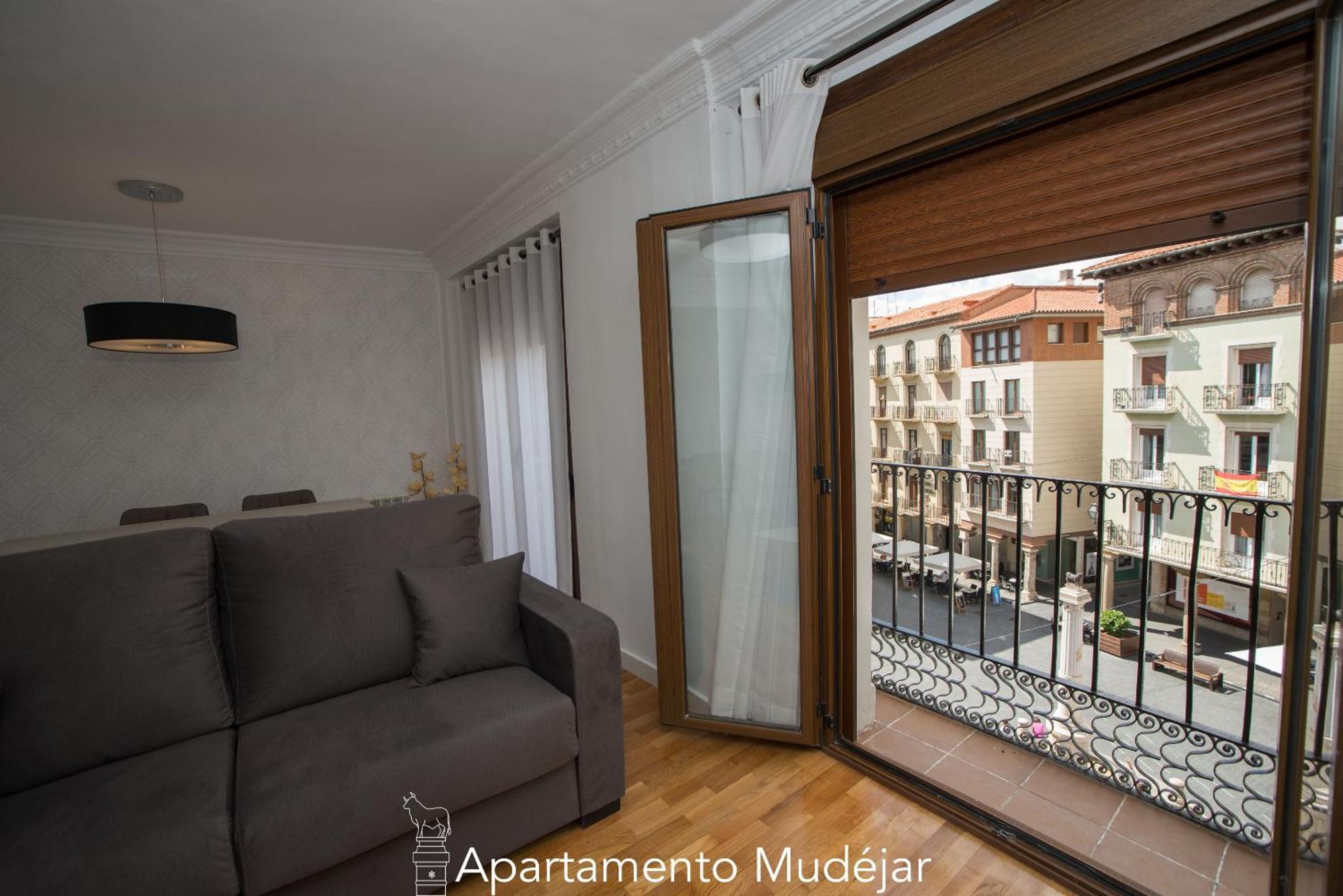 Apartamentos Plaza Del Torico טרואל מראה חיצוני תמונה